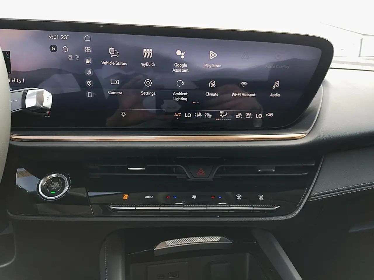 Buick Envision photo Buick Envision