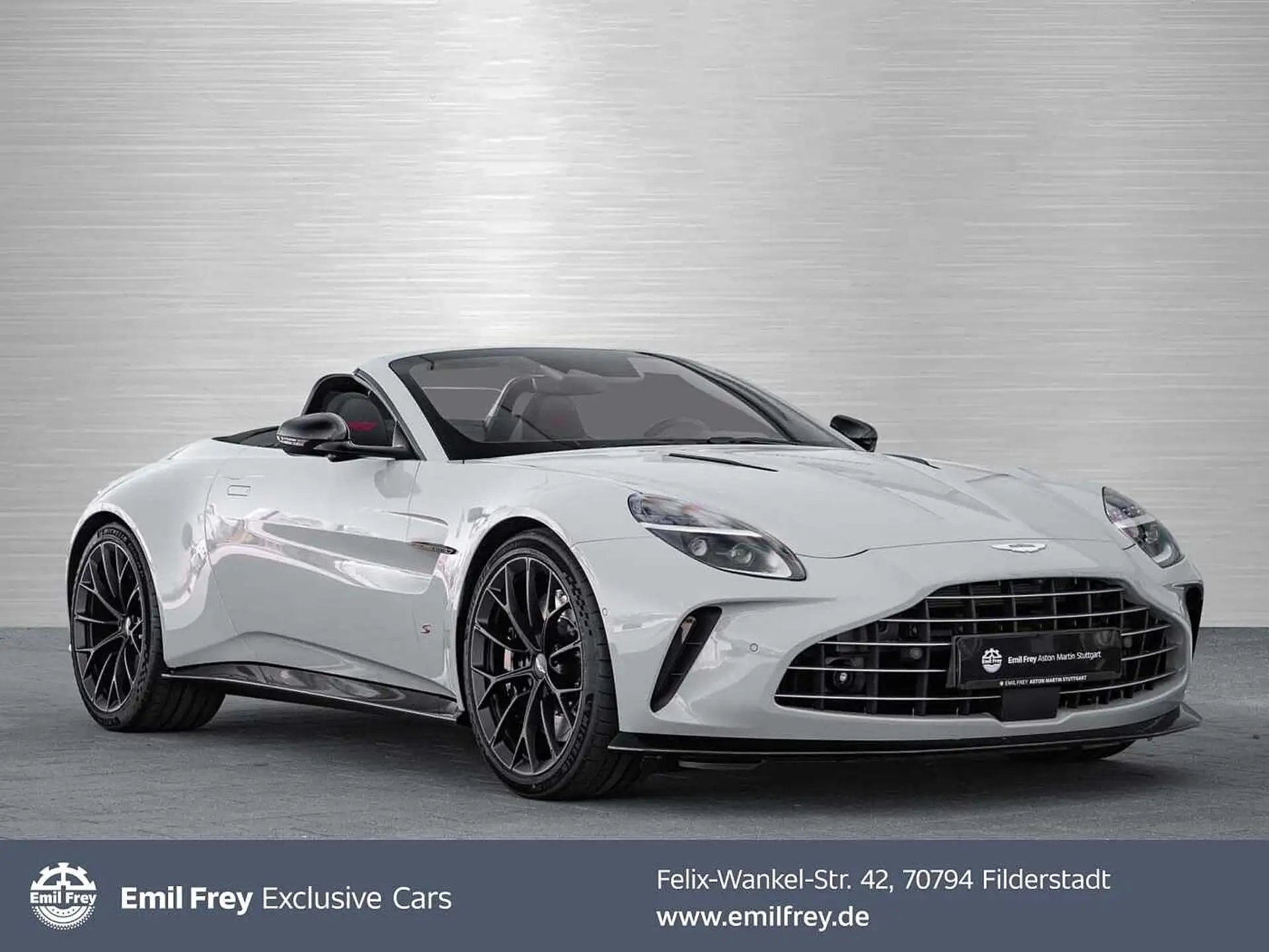 애스턴마틴 밴티지 V8 Coupe 2026 화이트 사진 1