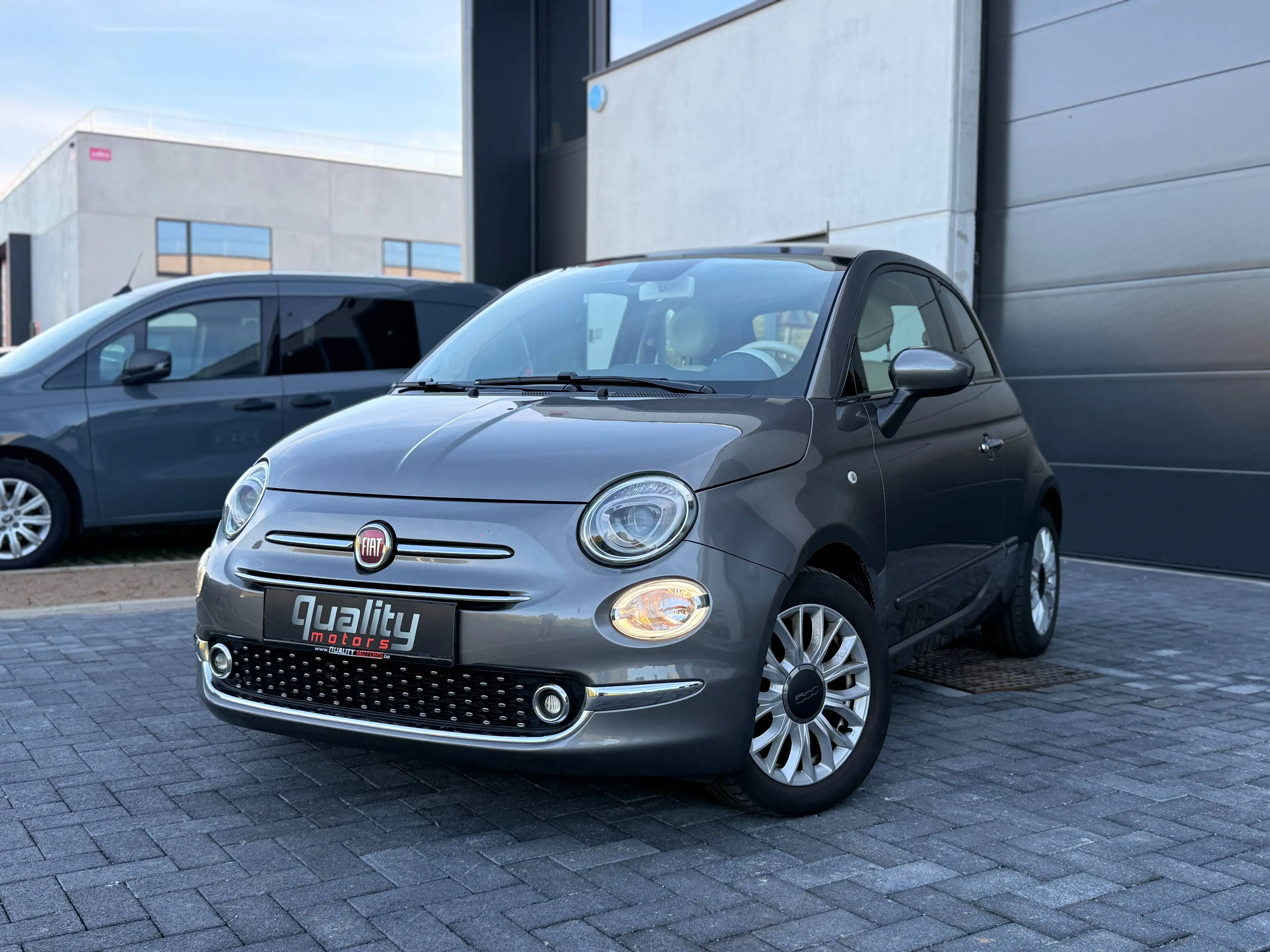Fiat 500 500 1.2i Lounge // AUTOMAAT // EURO6b // PANO // CRUISE CONTRIOLE // NAVIGATIE //