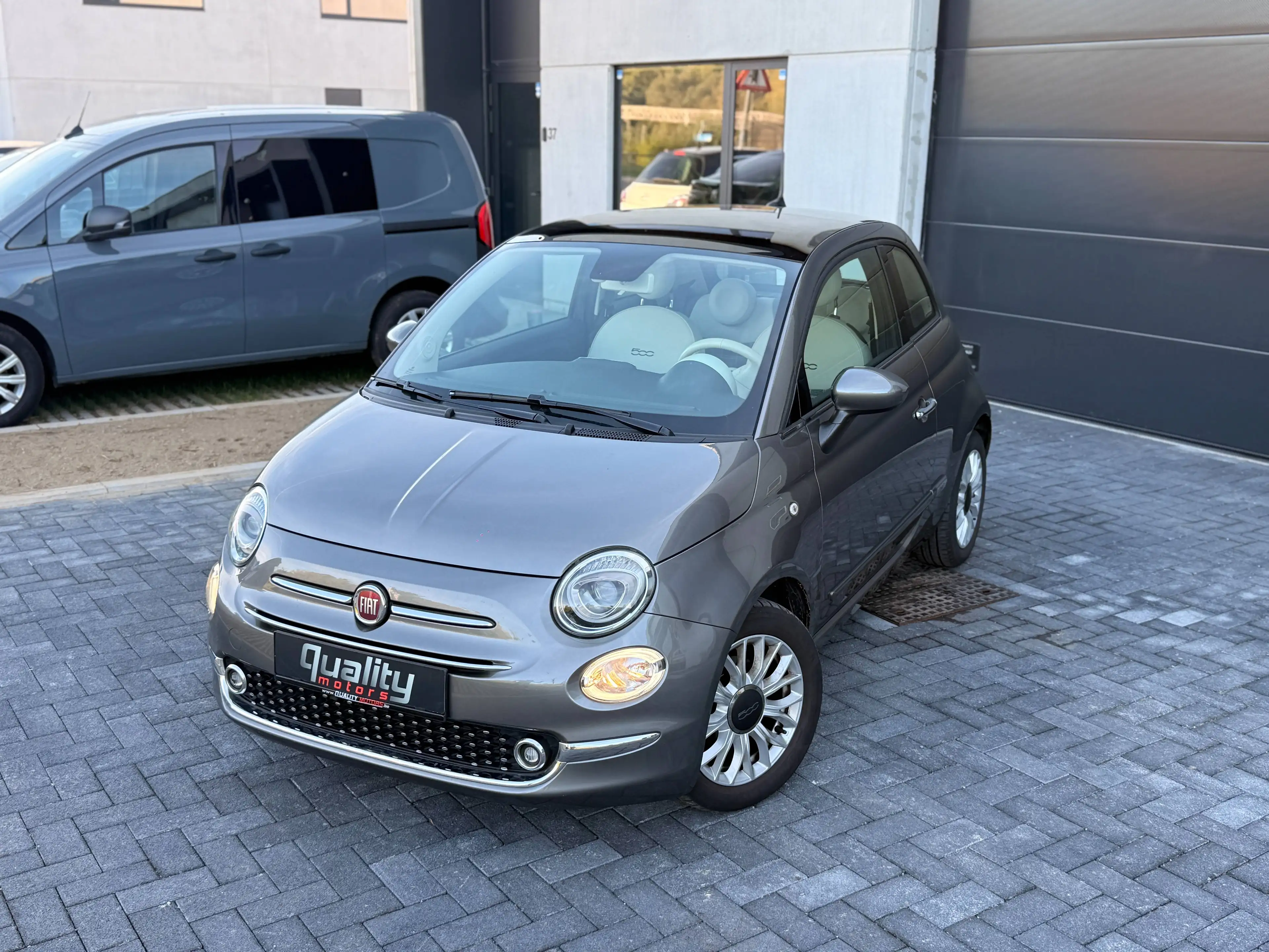 Fiat 500 500 1.2i Lounge // AUTOMAAT // EURO6b // PANO // CRUISE CONTRIOLE // NAVIGATIE // — photo 2