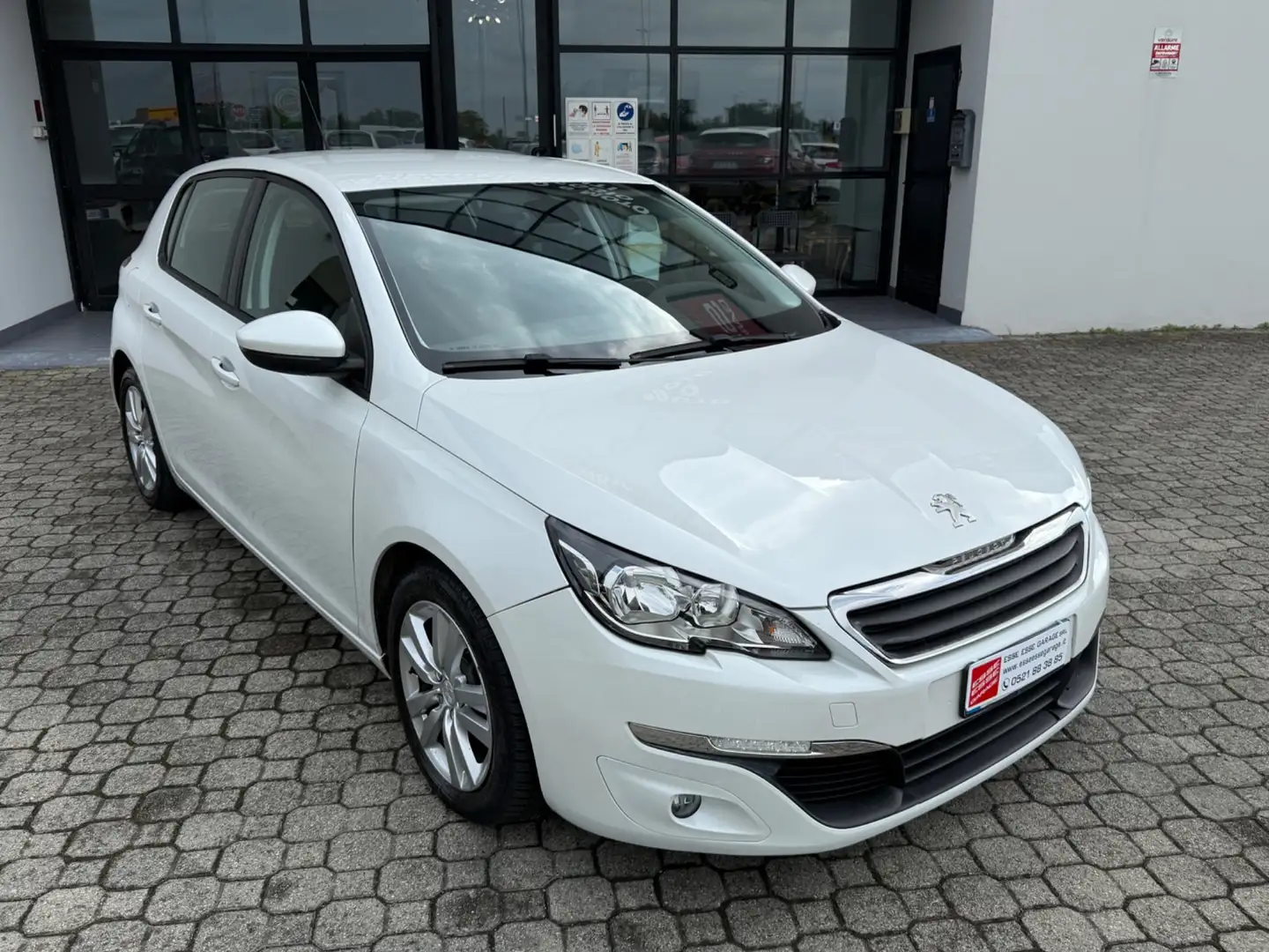 Peugeot 308 308 1.6 HDi 92 CV Business Blanc - 2