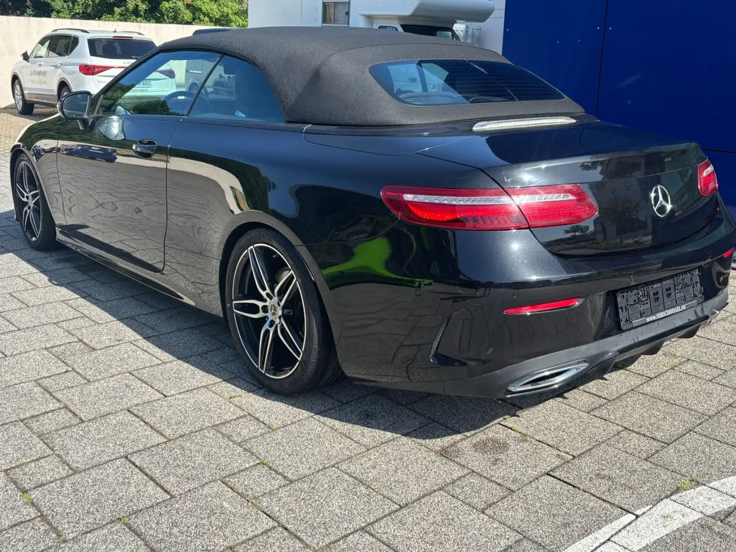 Mercedes-Benz E 400 E -Klasse Cabrio E 400 d 4Matic Zwart - 2