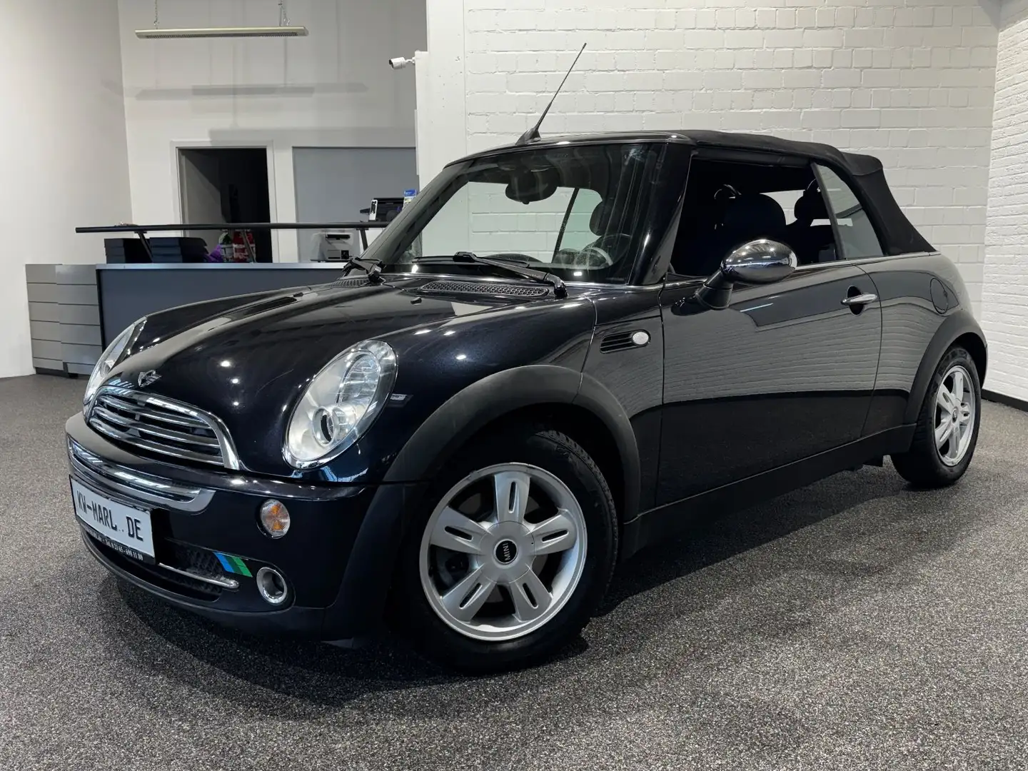 MINI Cooper Cabrio COOPER CABRIO AUTOMATIK KLIMA SITZHEIZ.ALLWETTER Schwarz - 1