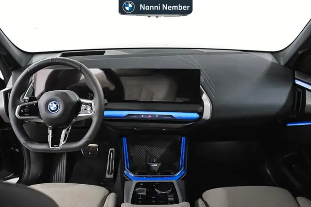 BMW X3 view 11