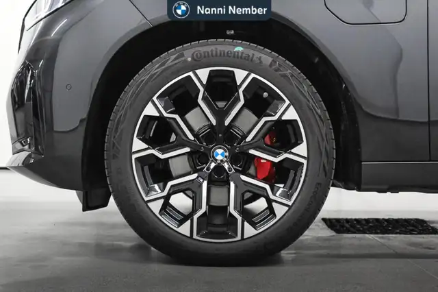 BMW X3 view 7