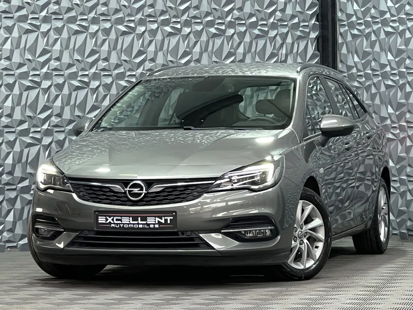 Opel Astra 1.5 Turbo D Elegance/GPS/BLEUTOOTH/GARANTIE 12 M// Grijs - 1