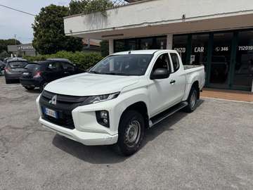cl.cab 2.3d Invite Connect 4wd 150cv