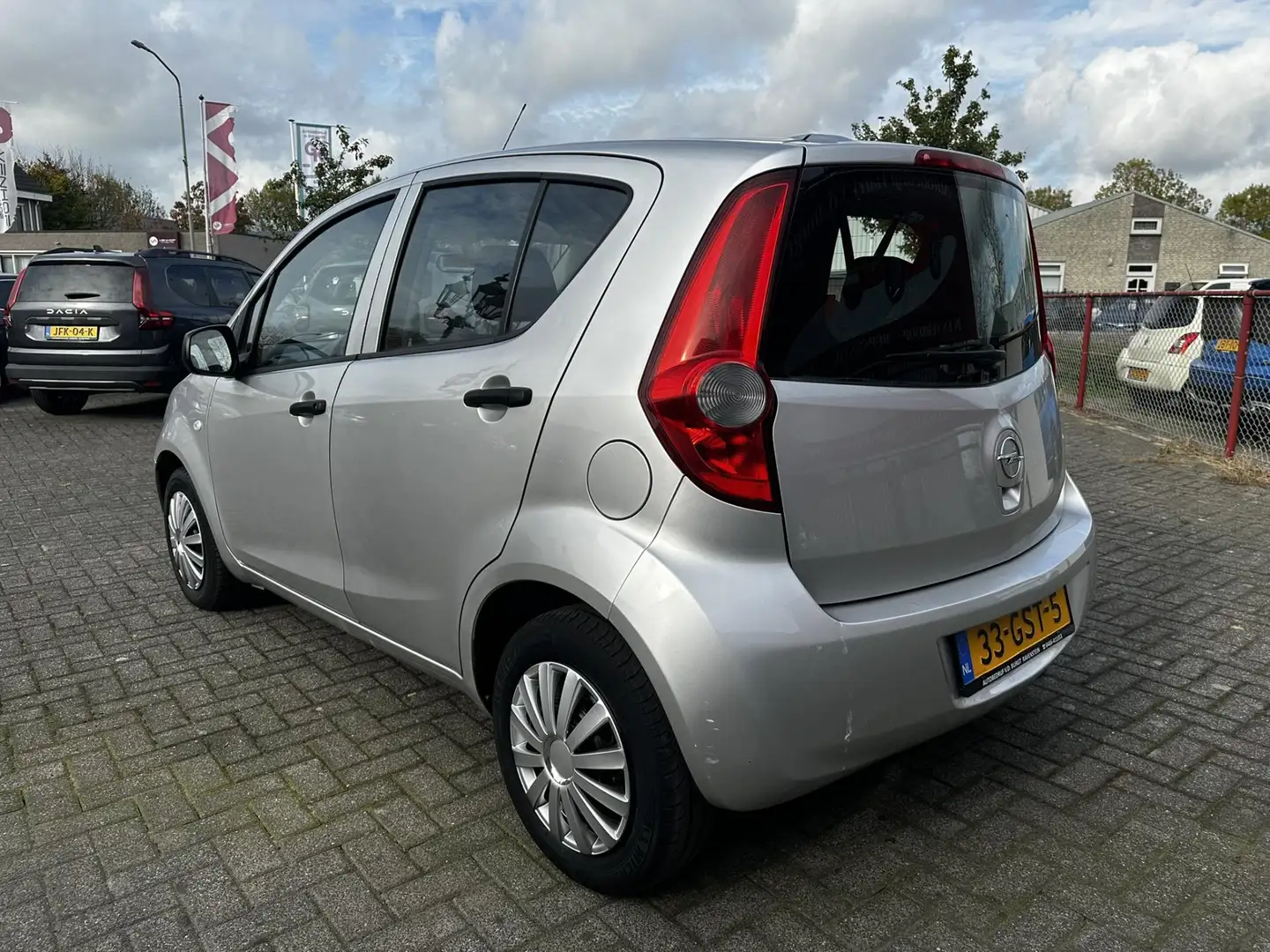 Opel Agila 1.0 Essentia | Nieuwe APK Grijs - 2