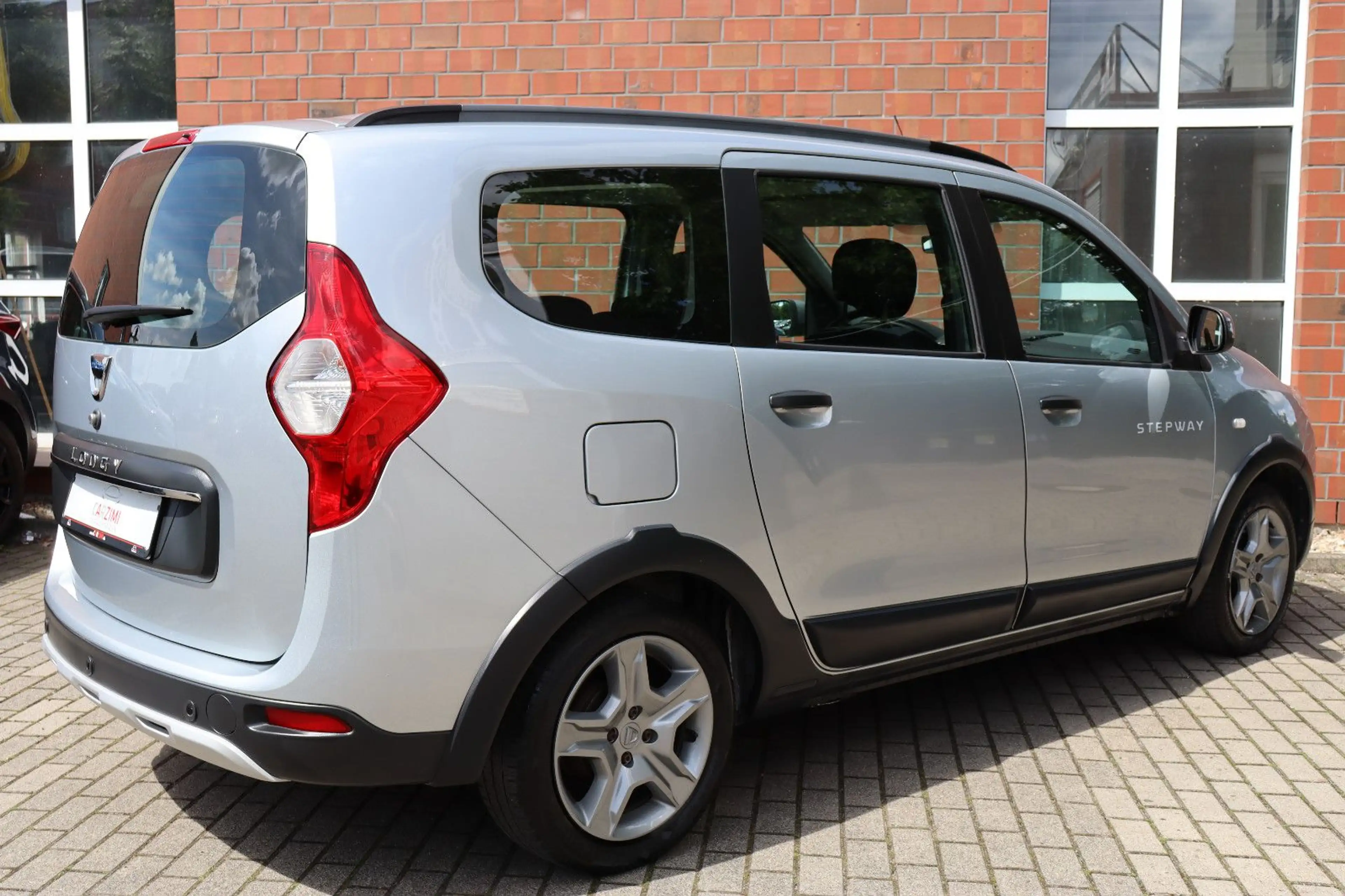 Dacia Lodgy 1.5 dCi Stepway Plus Navi Kamera 1.Hand — photo 6