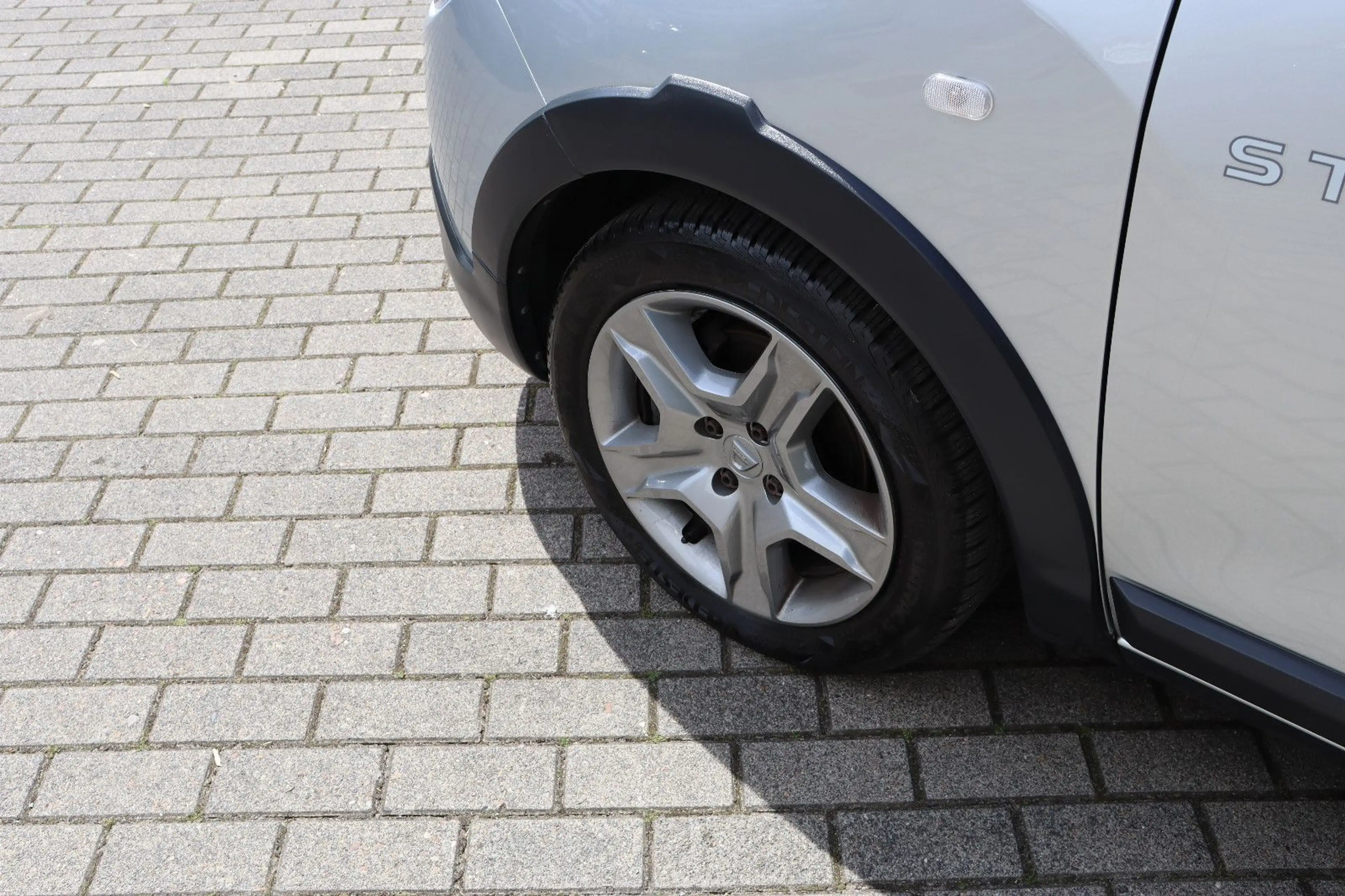 Dacia Lodgy 1.5 dCi Stepway Plus Navi Kamera 1.Hand — photo 9