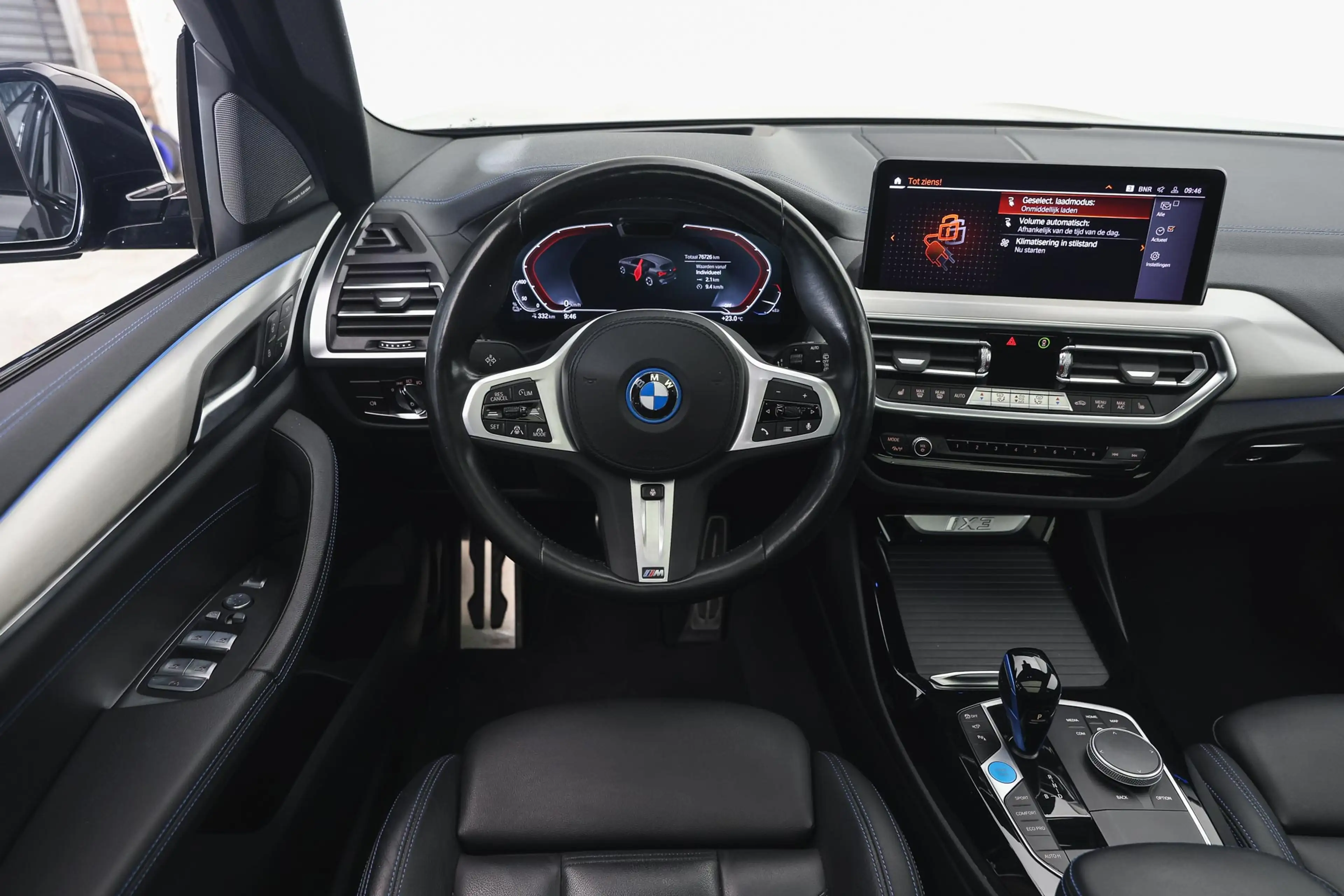 BMW iX3 High Executive / Trekhaak / Sportstoelen / Head-Up — photo 3