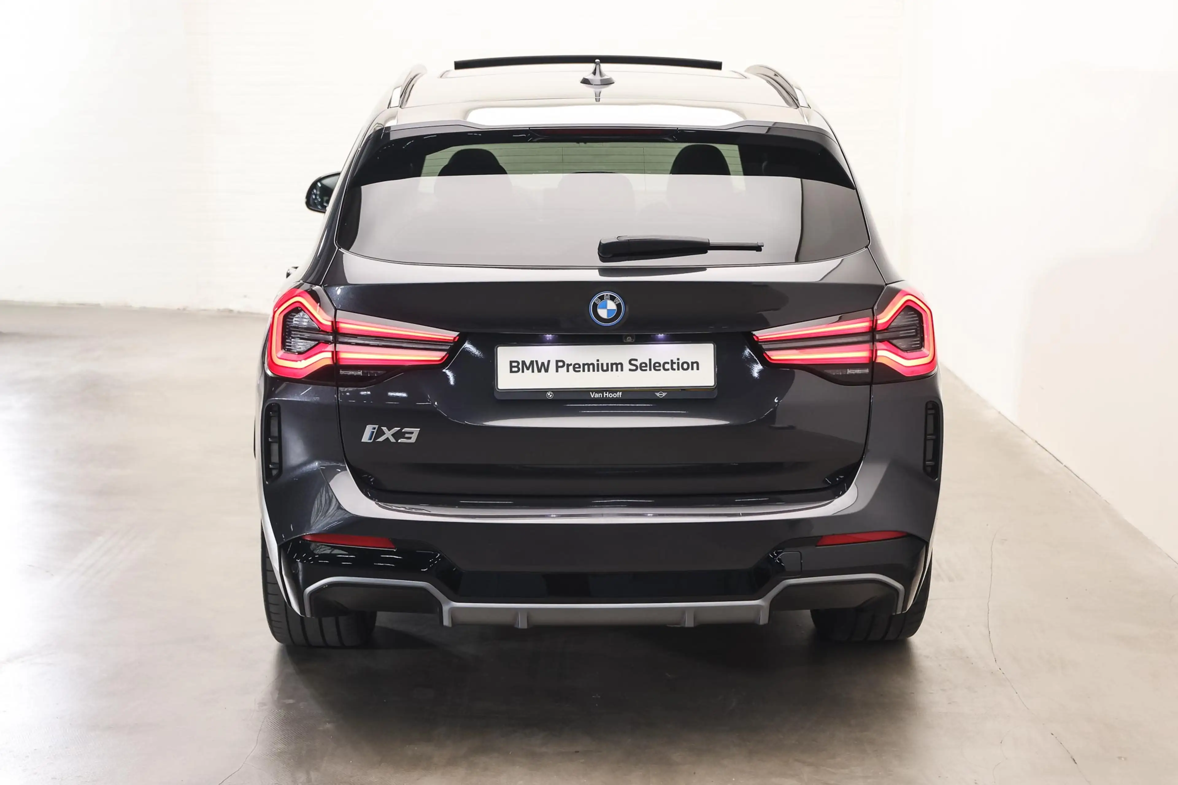 BMW iX3 High Executive / Trekhaak / Sportstoelen / Head-Up — photo 6