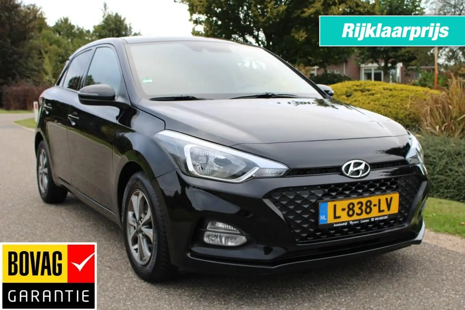 Hyundai i20 1.2i 84pk Comfort airco/android-carplay/cruise/cam Schwarz - 1