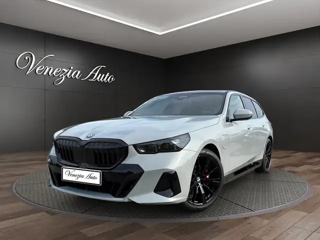 BMW 530 530e Touring M Sport Pro 299cv xDrive Gancio Tetto Panoramico ACC HUD Pelle Navi Keyless Harman 360
