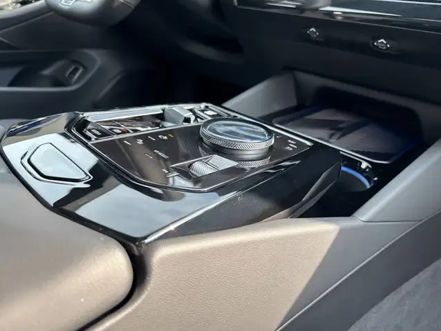 BMW M view 10