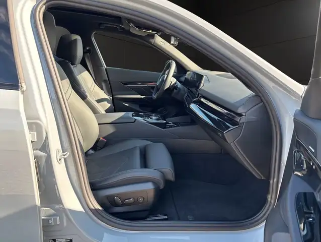 BMW M view 13