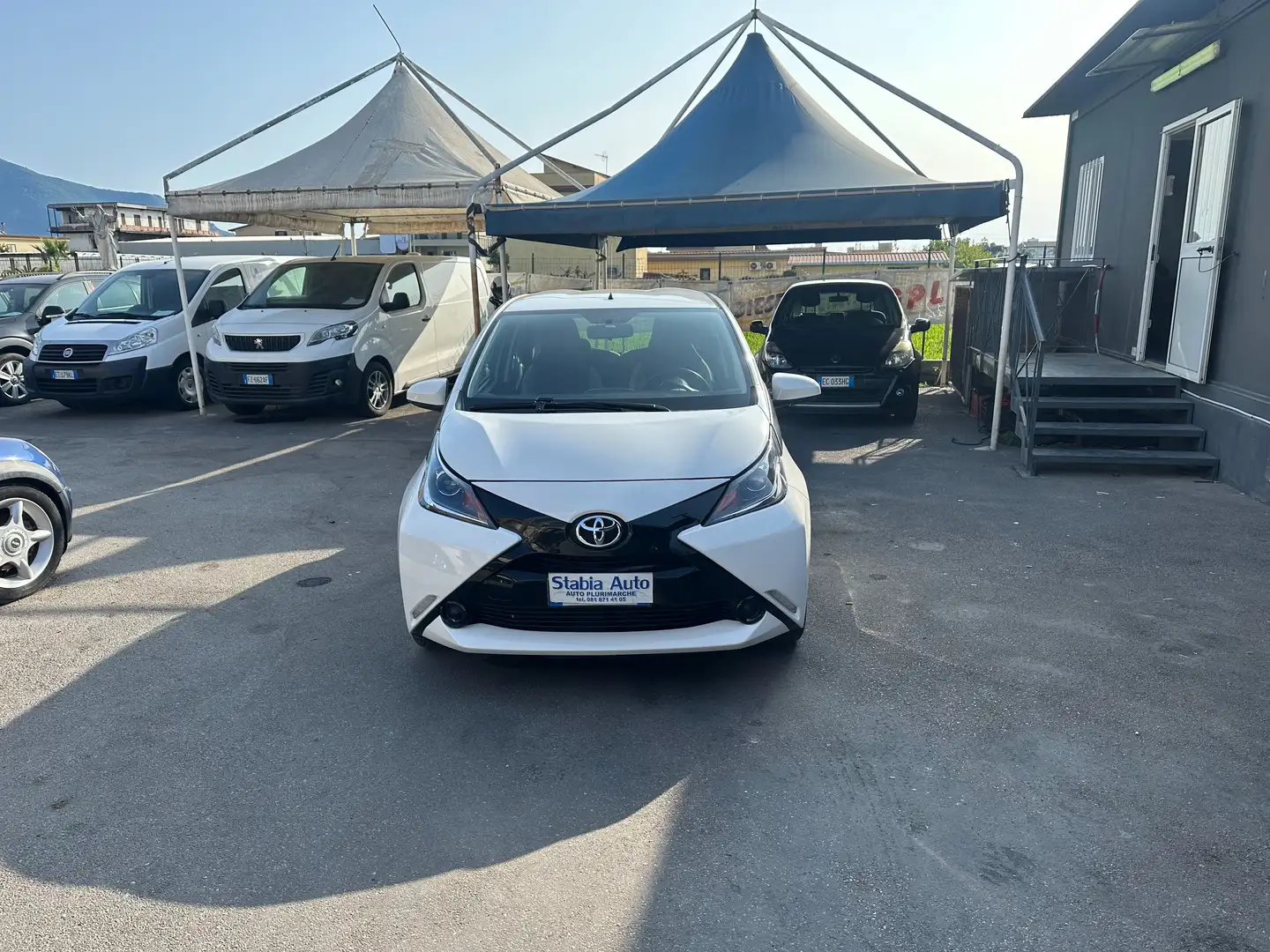 Toyota Aygo 5p 1.0 x-cite Wit - 2