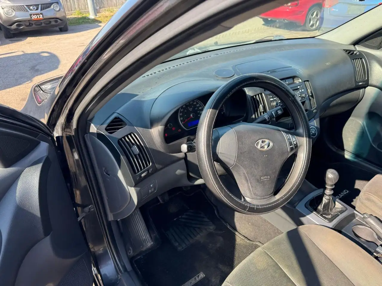 Hyundai ELANTRA снимка Hyundai ELANTRA