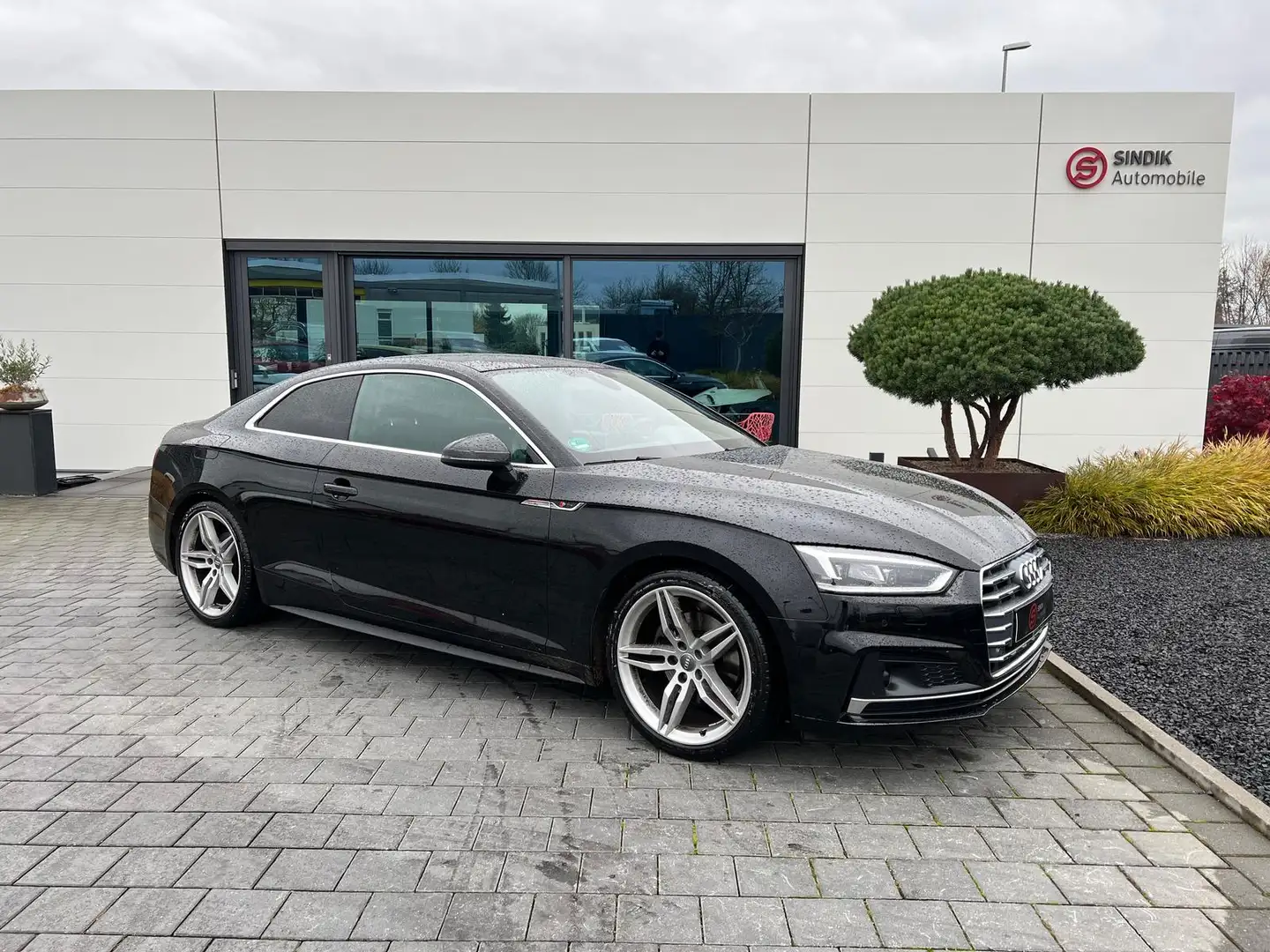 Audi A5 2.0 TFSI S Line Sport PLUS-Pano-Navi-LED-Kam Schwarz - 2