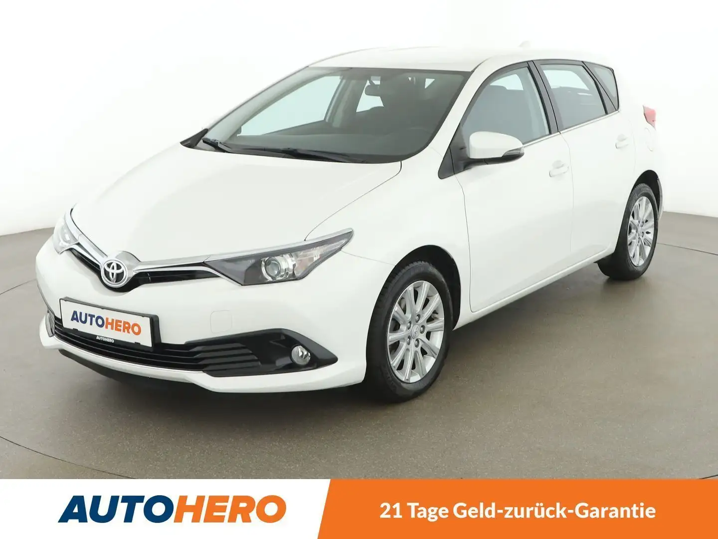 Toyota Auris 1.2 Turbo Active *CAM*KLIMAAUT*BT*ALU* Weiß - 1