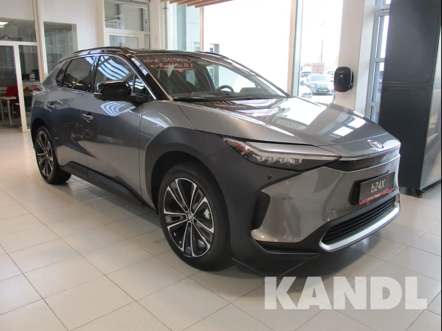 Toyota bZ4X Elektro 71.4kWh Aut. Grau - 1