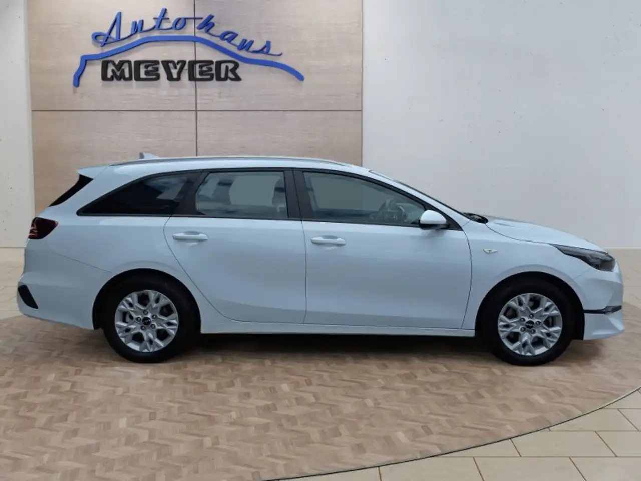 Kia Ceed Sportswagon 1.0 T-GDI 120PS Winterp/Kamera/Te, миниатюра 6
