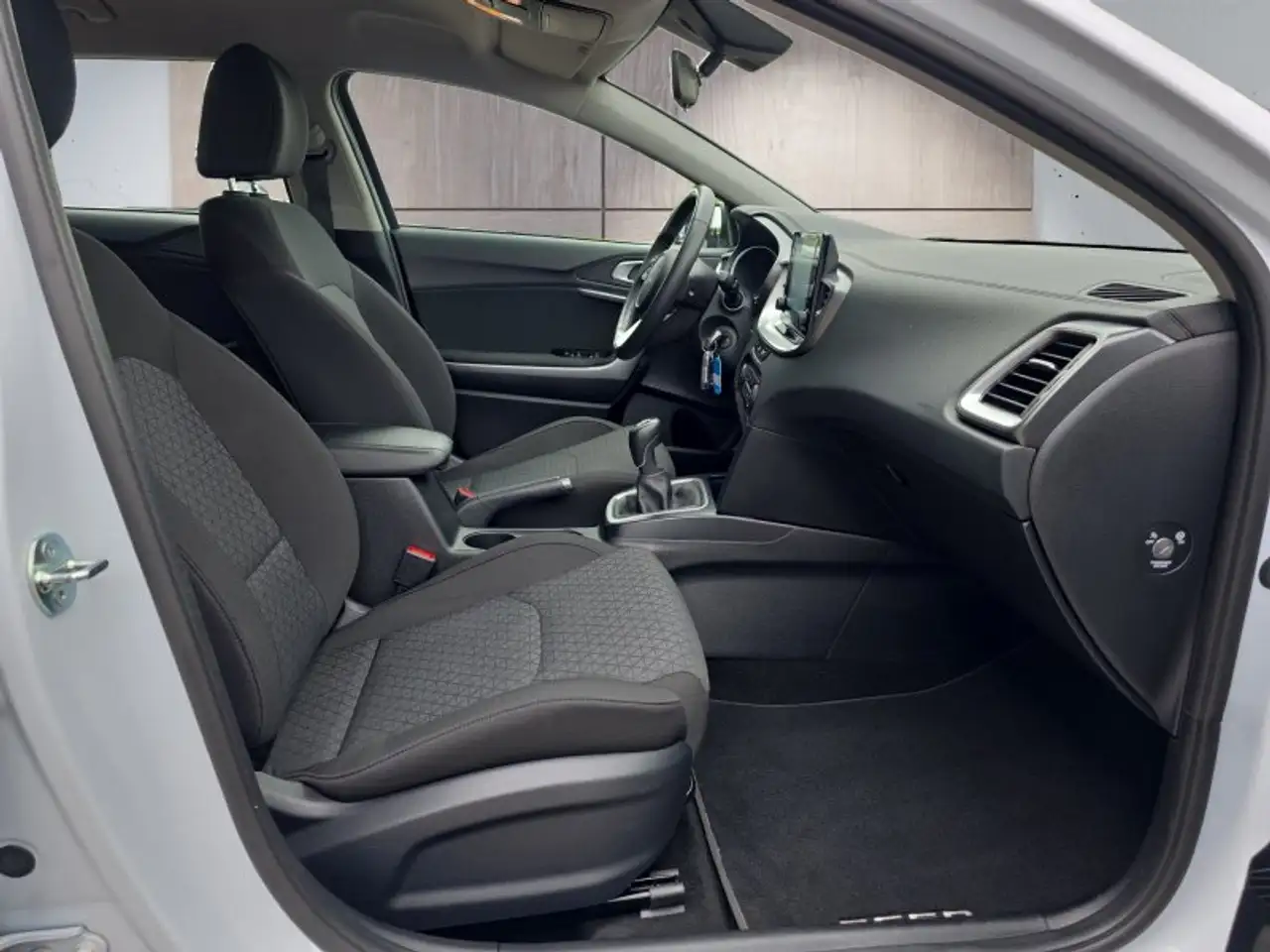 Kia Ceed Sportswagon 1.0 T-GDI 120PS Winterp/Kamera/Te, миниатюра 16