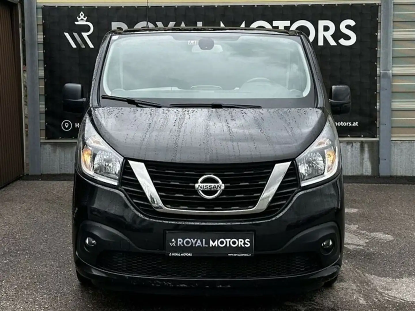 Nissan NV300 L1H1 2,7t PREMIUM/BEHINDERTENGERECHT Schwarz - 2