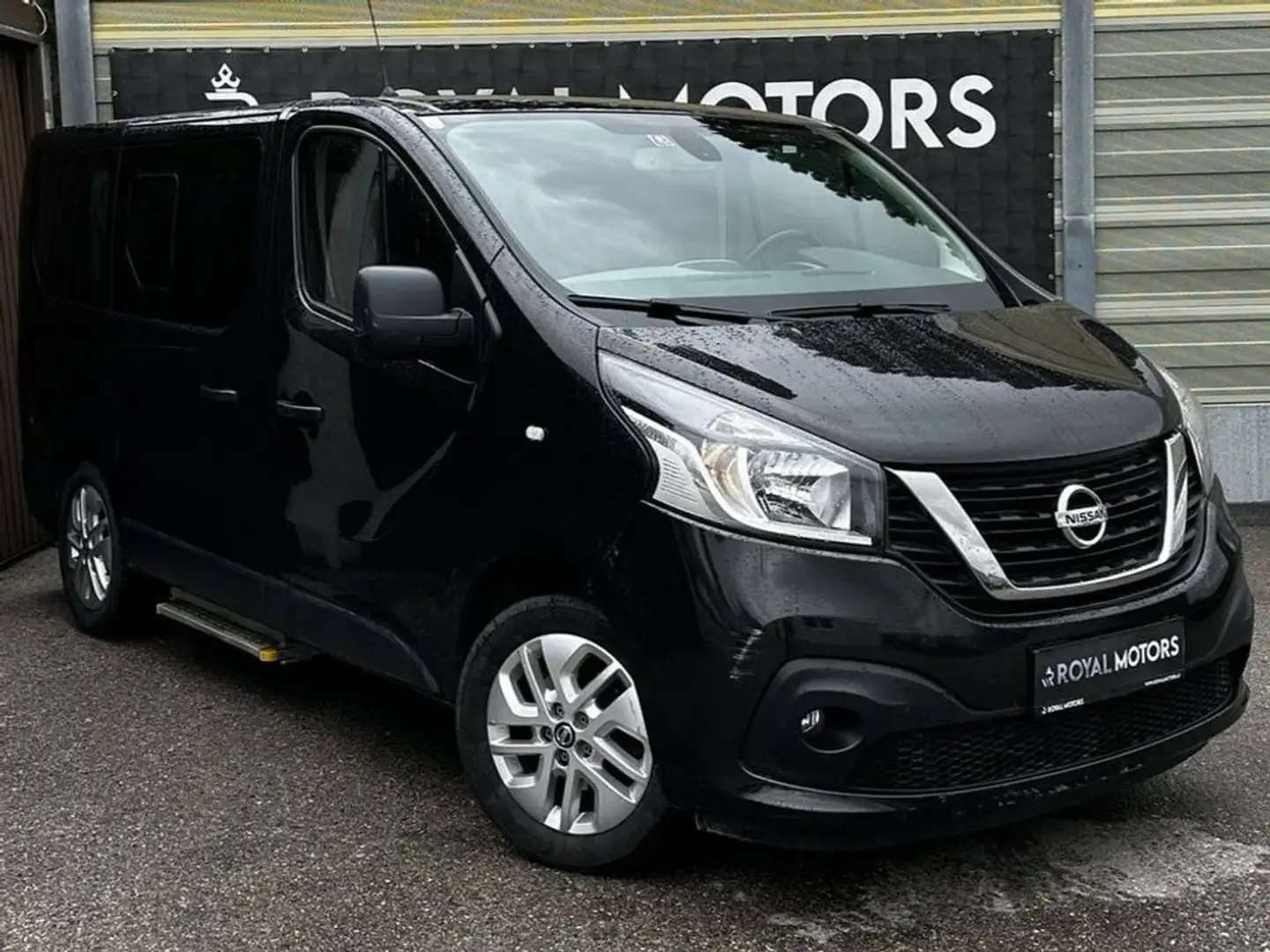 Nissan NV300 L1H1 2,7t PREMIUM/BEHINDERTENGERECHT Schwarz - 1