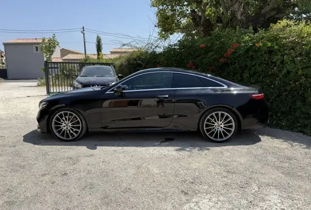 Mercedes-Benz E-Class view 2