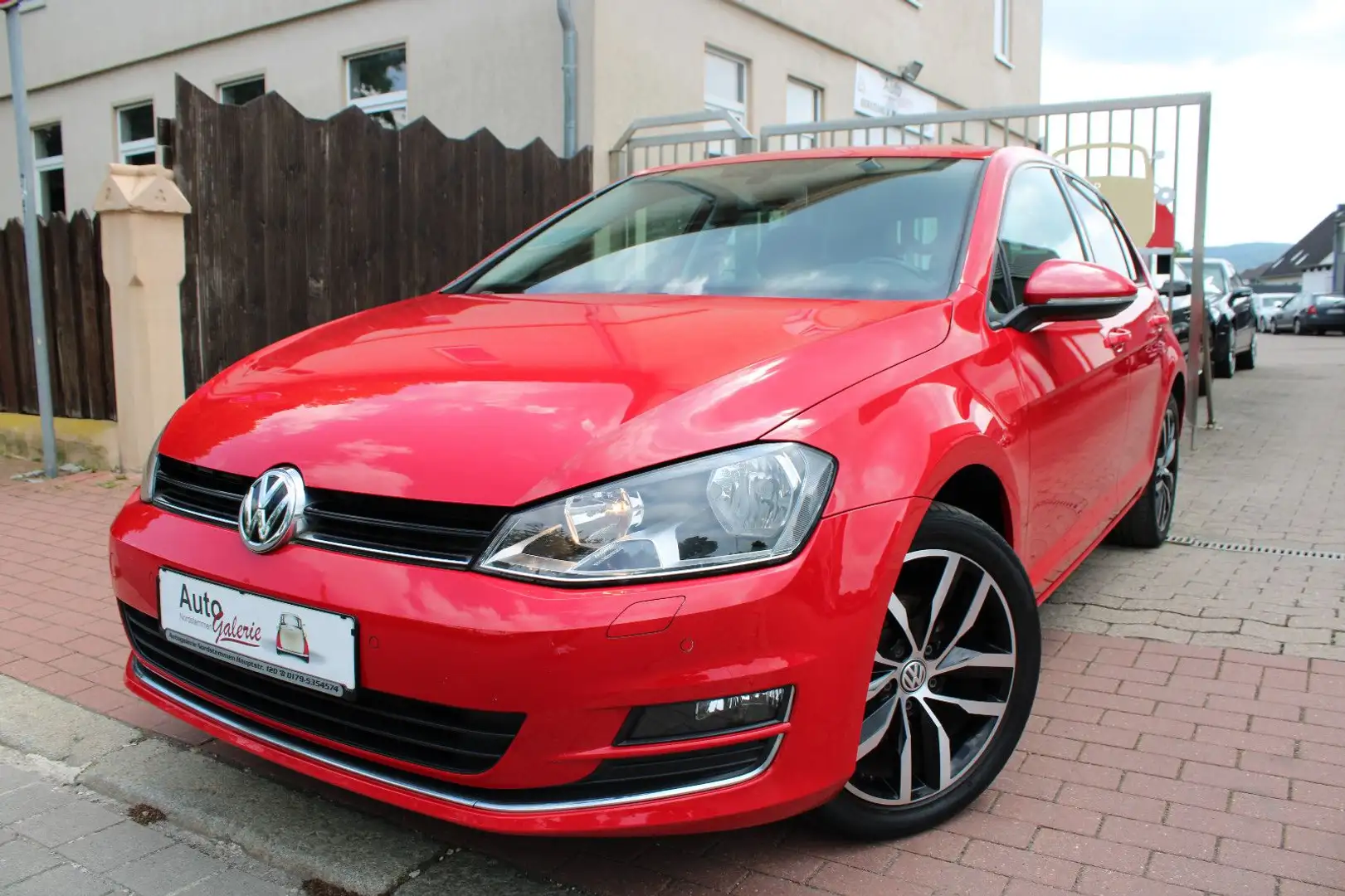 Volkswagen Golf VII Lim. Allstar BMT|60000km|Klimaauto.|Alu Rot - 1