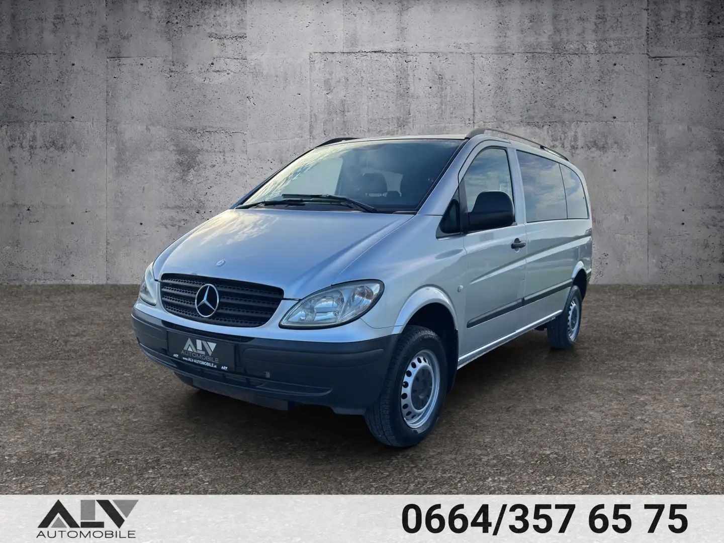 Mercedes-Benz Vito Vito 115 CDI 4x4 Kompakt DPF Automatik 5-Sitzer Zilver - 2