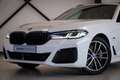 BMW 530 5-serie Touring 530e M-Sport | Panorama | Laser | Weiß - thumbnail 3