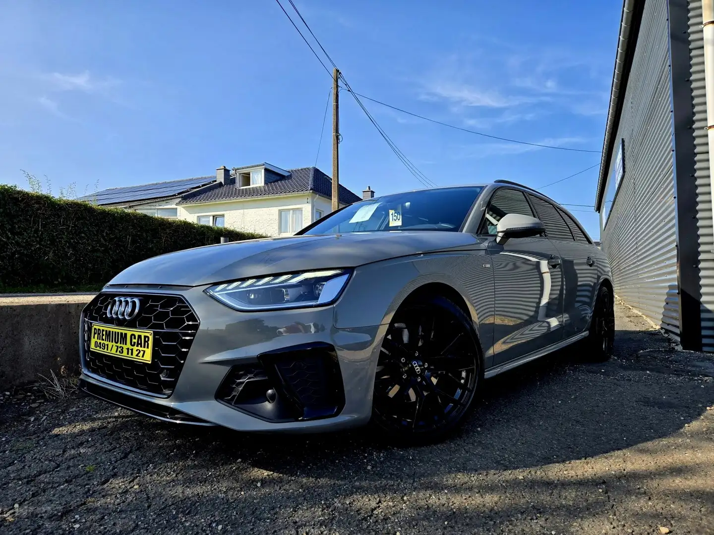 Audi A4 Avant 35 TFSI S line tronic MATRIX Grau - 1