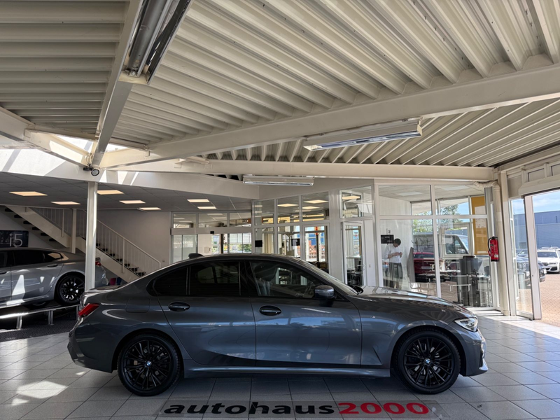 BMW 320 i Lim. M Sportpaket AUT./LED/H&K/COCKPIT PLUS — photo 2