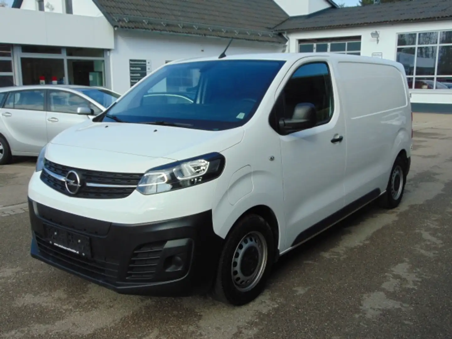 Opel Vivaro Weiß - 1