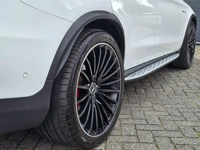 Mercedes-Benz GLC Class view 11