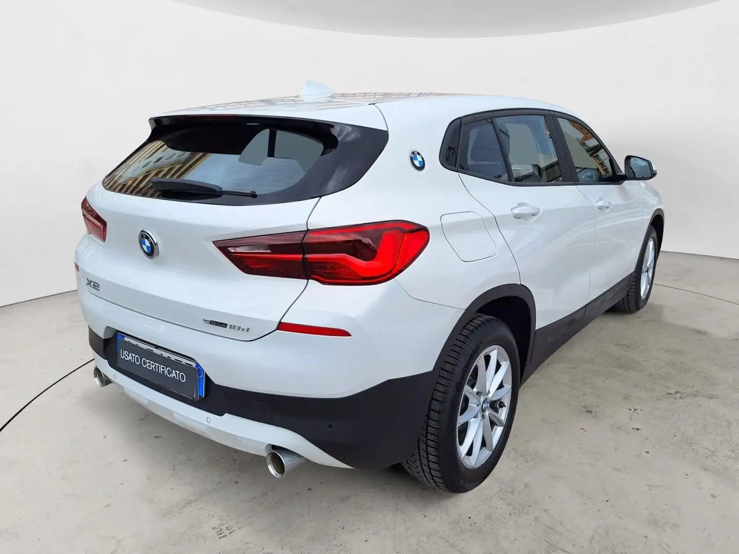 BMW X2 sDrive18d 150 CV Automatica NAVI LED Business-X Bianco - 2