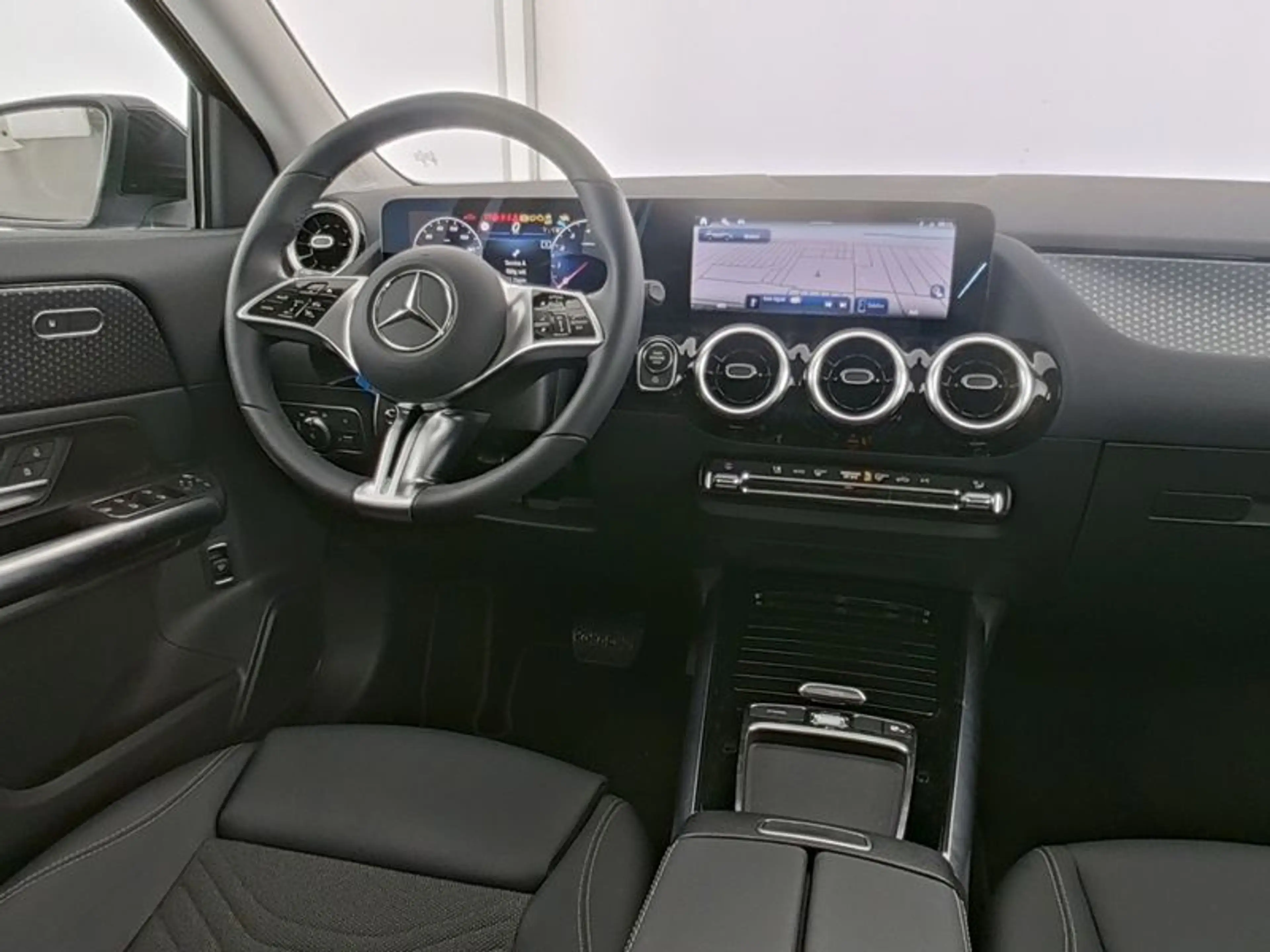 Mercedes-Benz GLA 180 Progressive Advanced*LED Scheinwerfer — photo 5