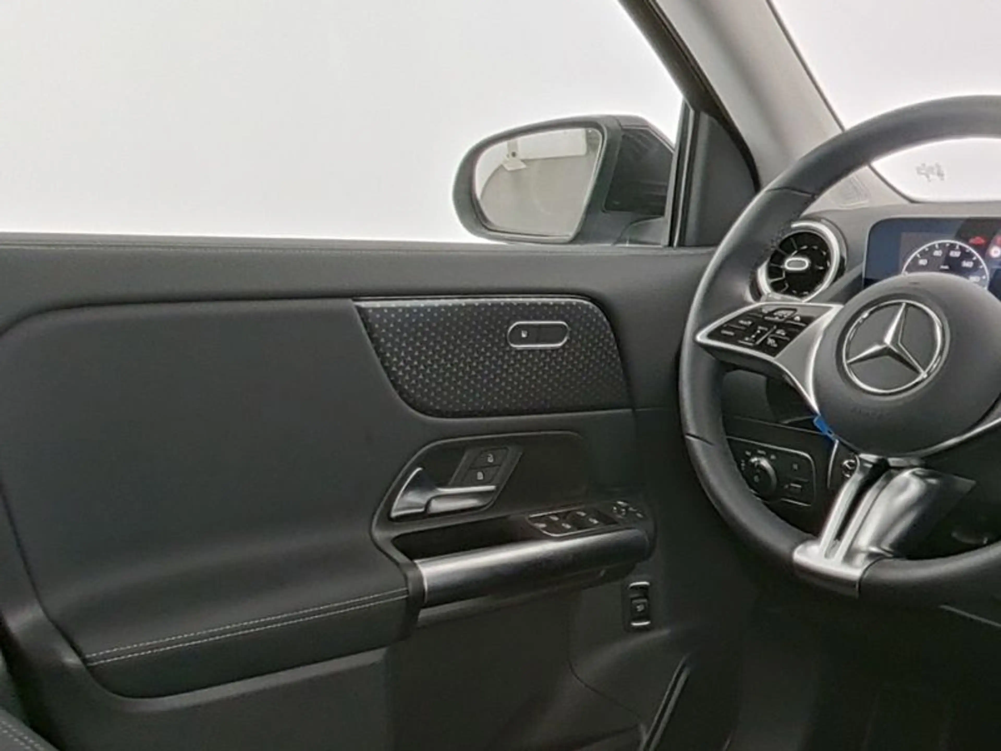 Mercedes-Benz GLA 180 Progressive Advanced*LED Scheinwerfer — photo 8