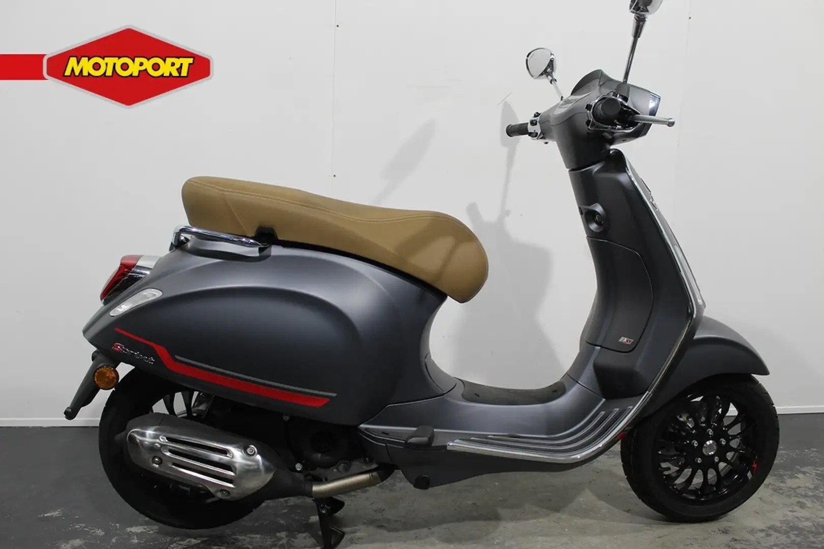 Vespa Sprint 25 km Beyaz - 1