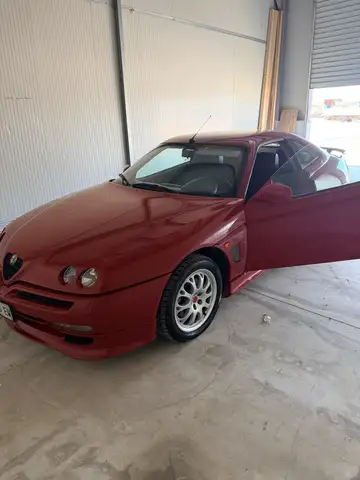 Alfa Romeo GTV