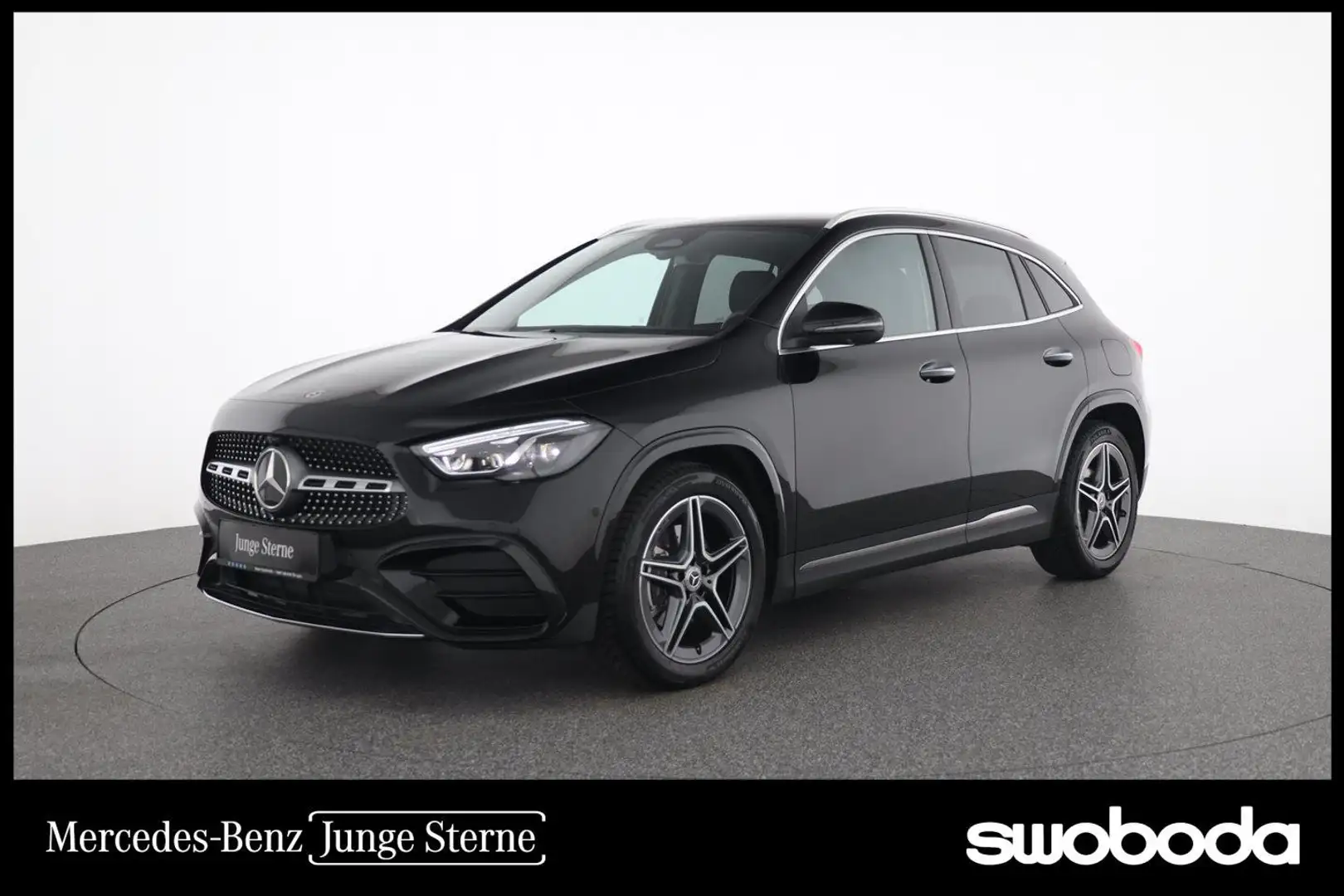 Mercedes-Benz GLA 200 d 4M AMG Line AHK Multibeam Winterpaket Schwarz - 1