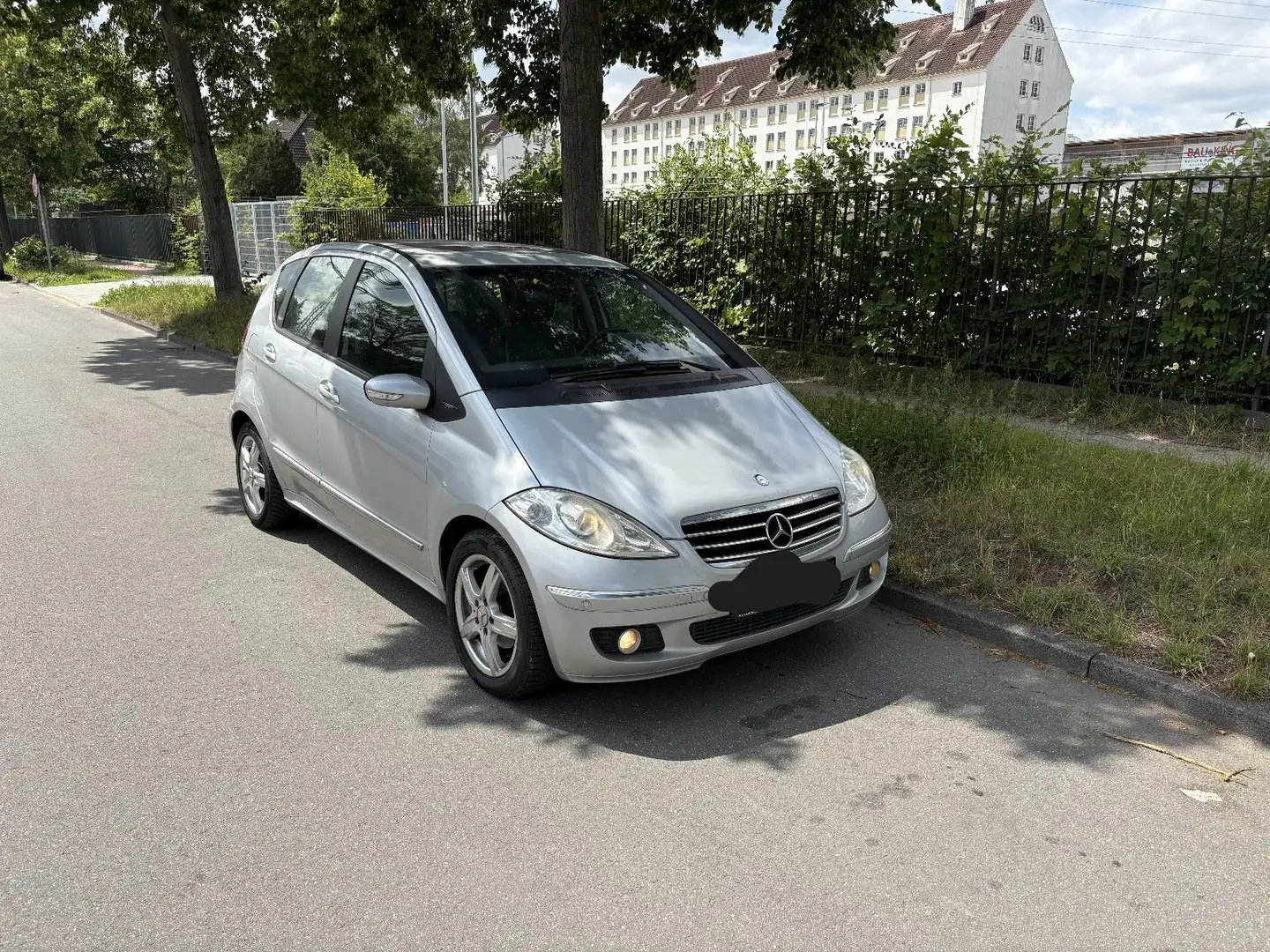 Mercedes-Benz A 170 KLIMAAUTOMATIK TEILLEDER ALU TÜV NEU PDC Silver - 2