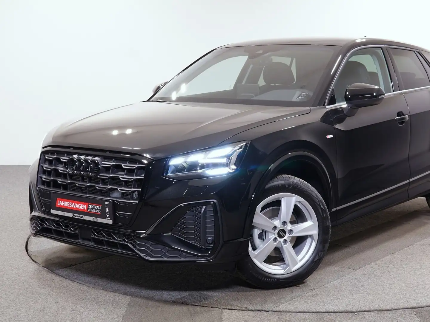 Audi Q2 S line 35 TFSI S tronic,Matrix LED,AHK,Standh Schwarz - 2