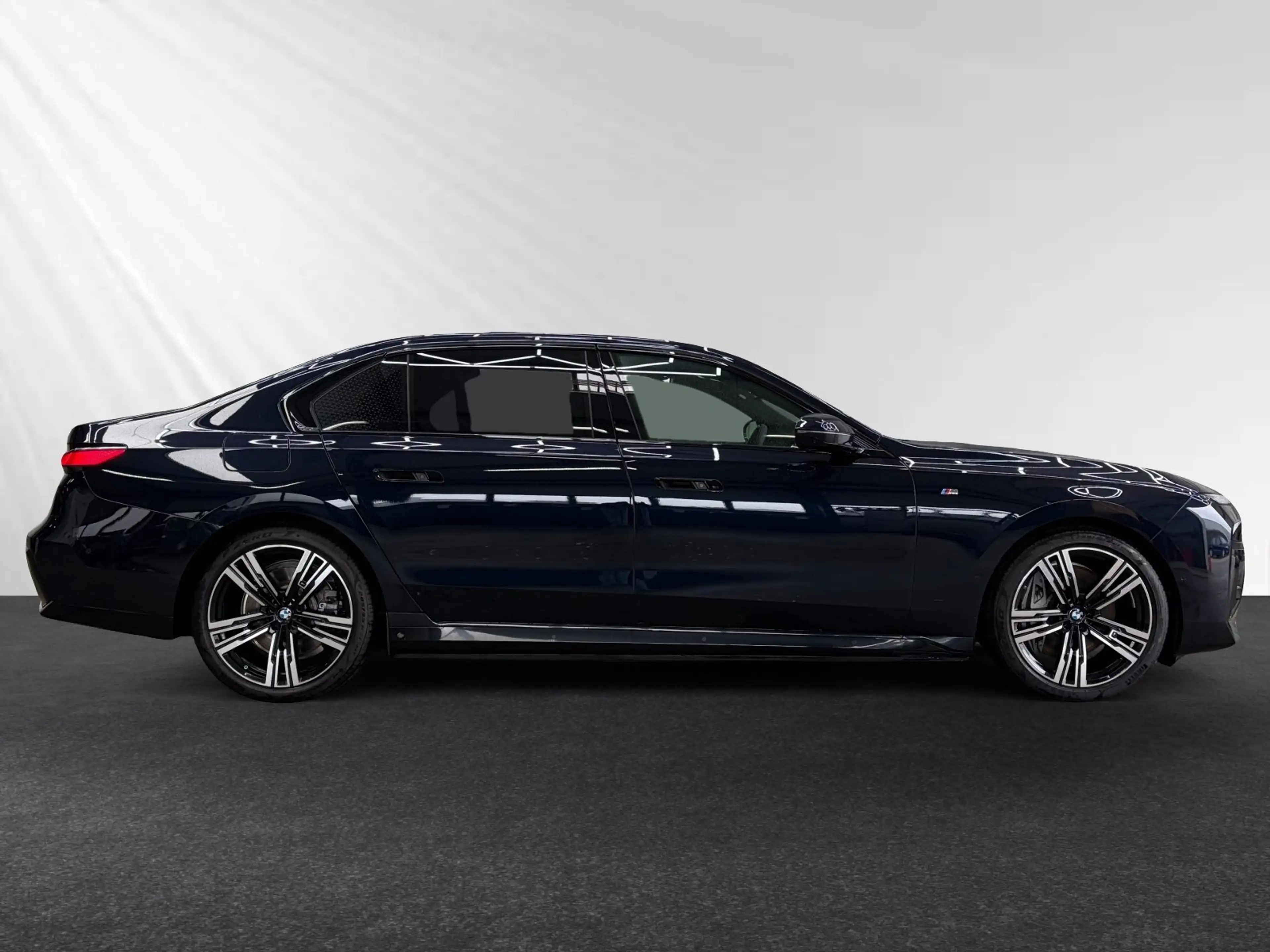 BMW 750 e xDrive M Sport|Leasing ab 999€ mtl. Brutto* — photo 2
