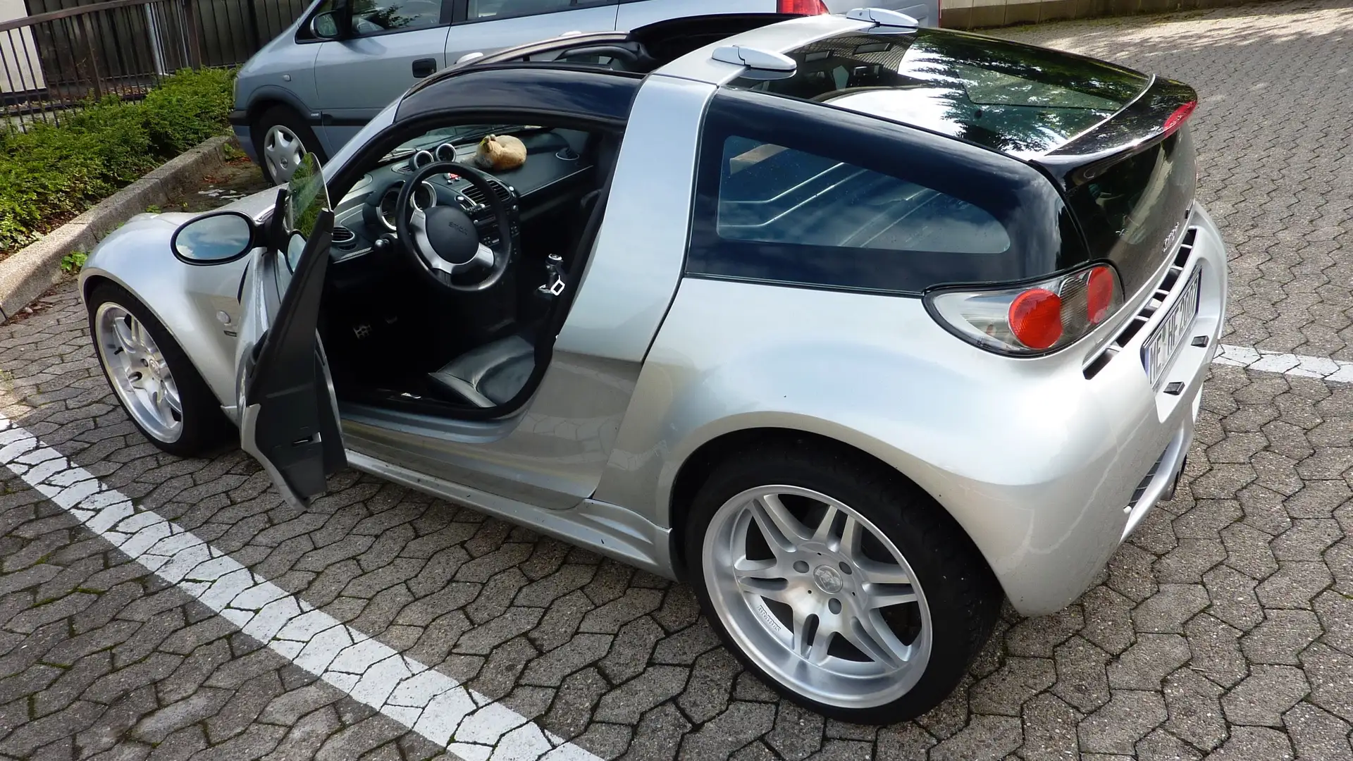 smart roadster BRABUS Xclusive Silber - 1
