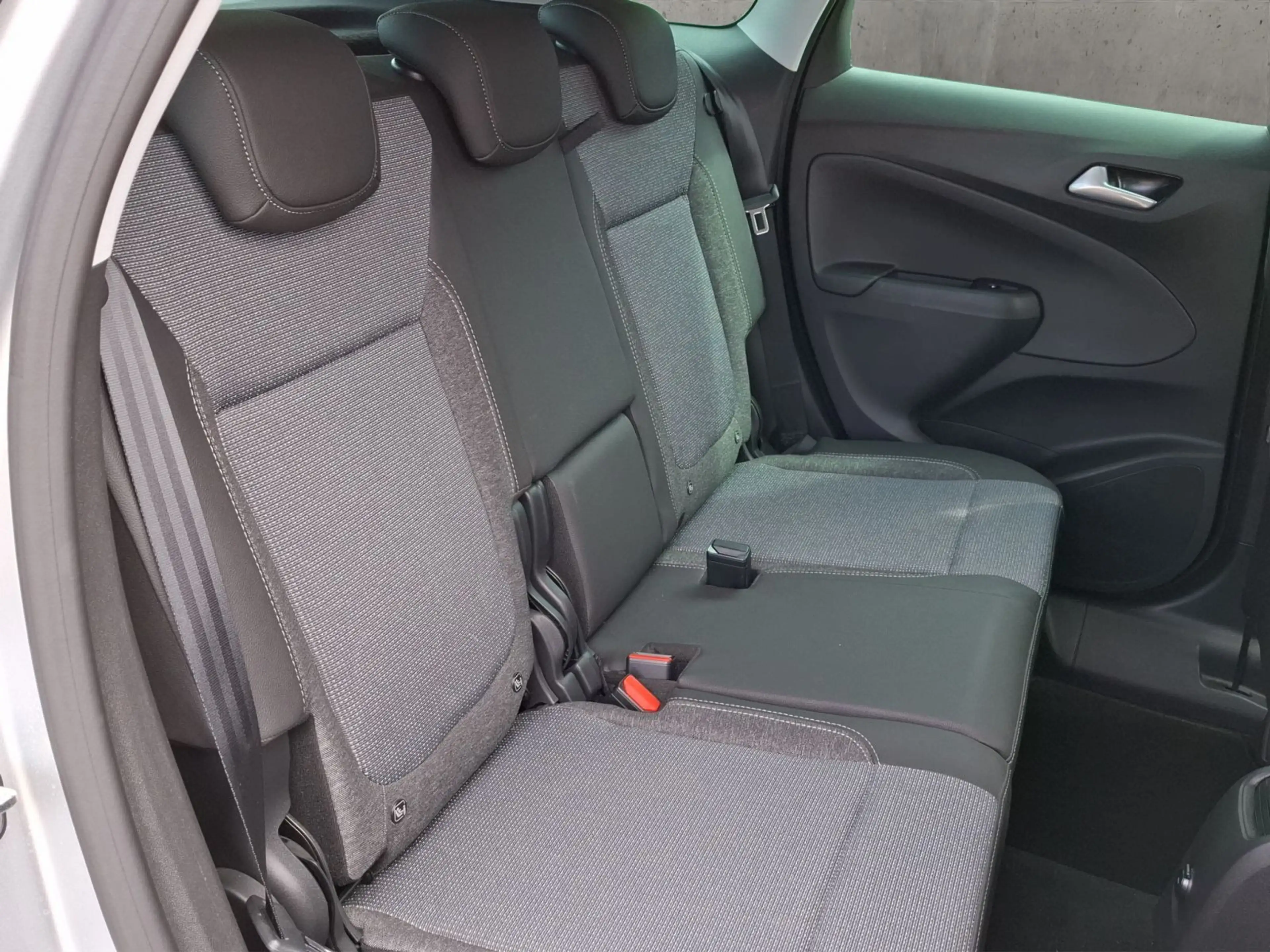 Opel Crossland 1.2 DI Turbo, Rückfahrkamera, Sitzheiz — photo 18