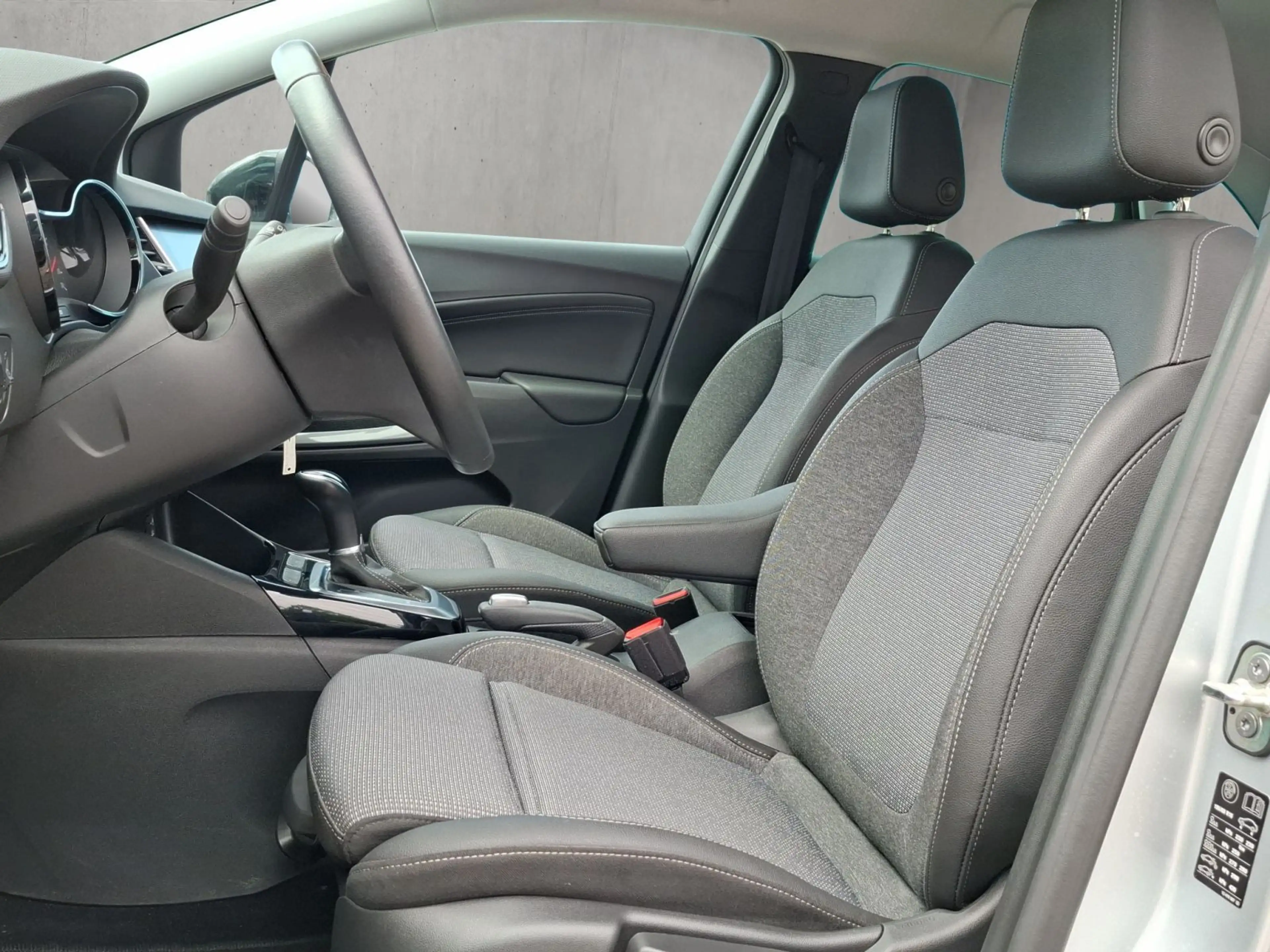 Opel Crossland 1.2 DI Turbo, Rückfahrkamera, Sitzheiz — photo 9