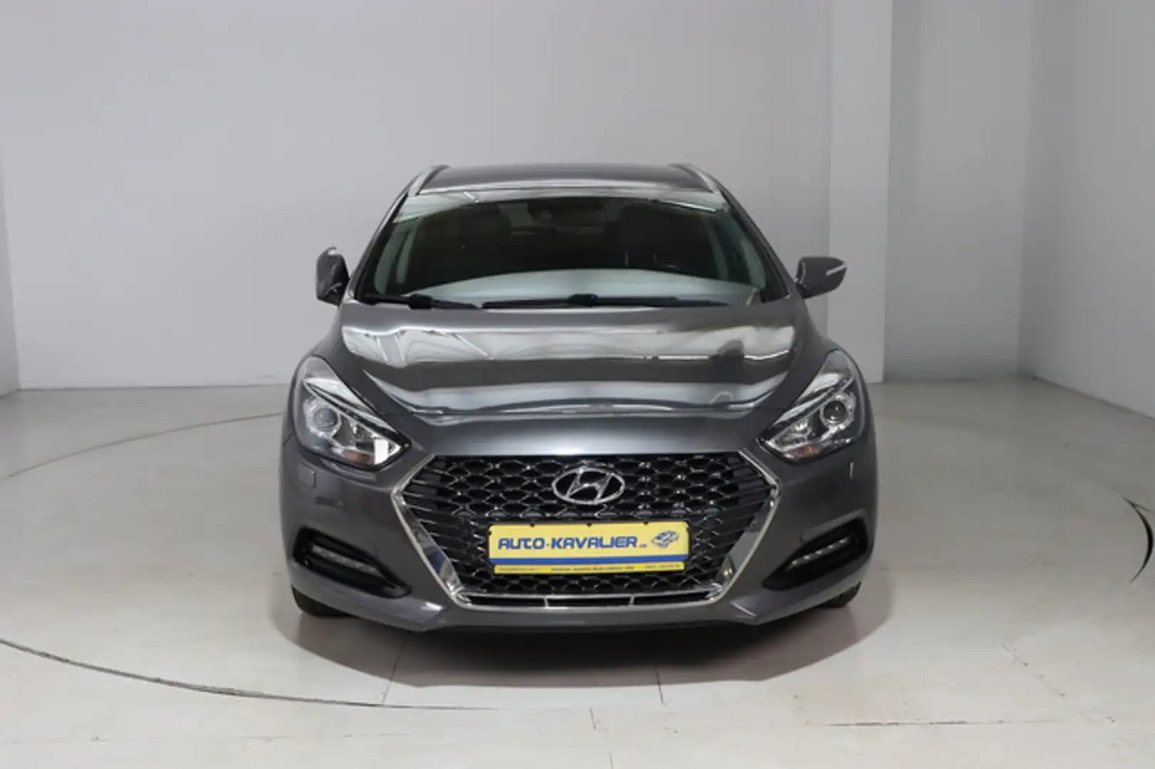 Hyundai i40 FL 1.6 CRDi Space Plus * Sitzhzg./-lüftung Grigio - 2